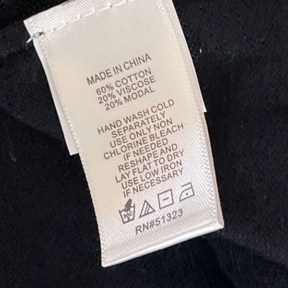 CeCe Off-the-Shoulder Ruffle Long Sleeve Sweater - size L - Black - Picture 6 of 6